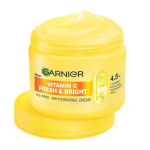 Garnier Fresh & Bright Vitamin C Sorbet Moisturizer, 4.5% Vit C + Hyaluronic Acid + Niacinamide + BHA, 9x Lighter Sorbet Cream, For Hydration & Dark Spot Reduction, Suitable for Oily to Normal & Combination Skin, 45g